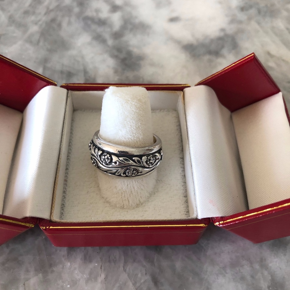 Lyric Diamond and Sterling Silver Ring 9